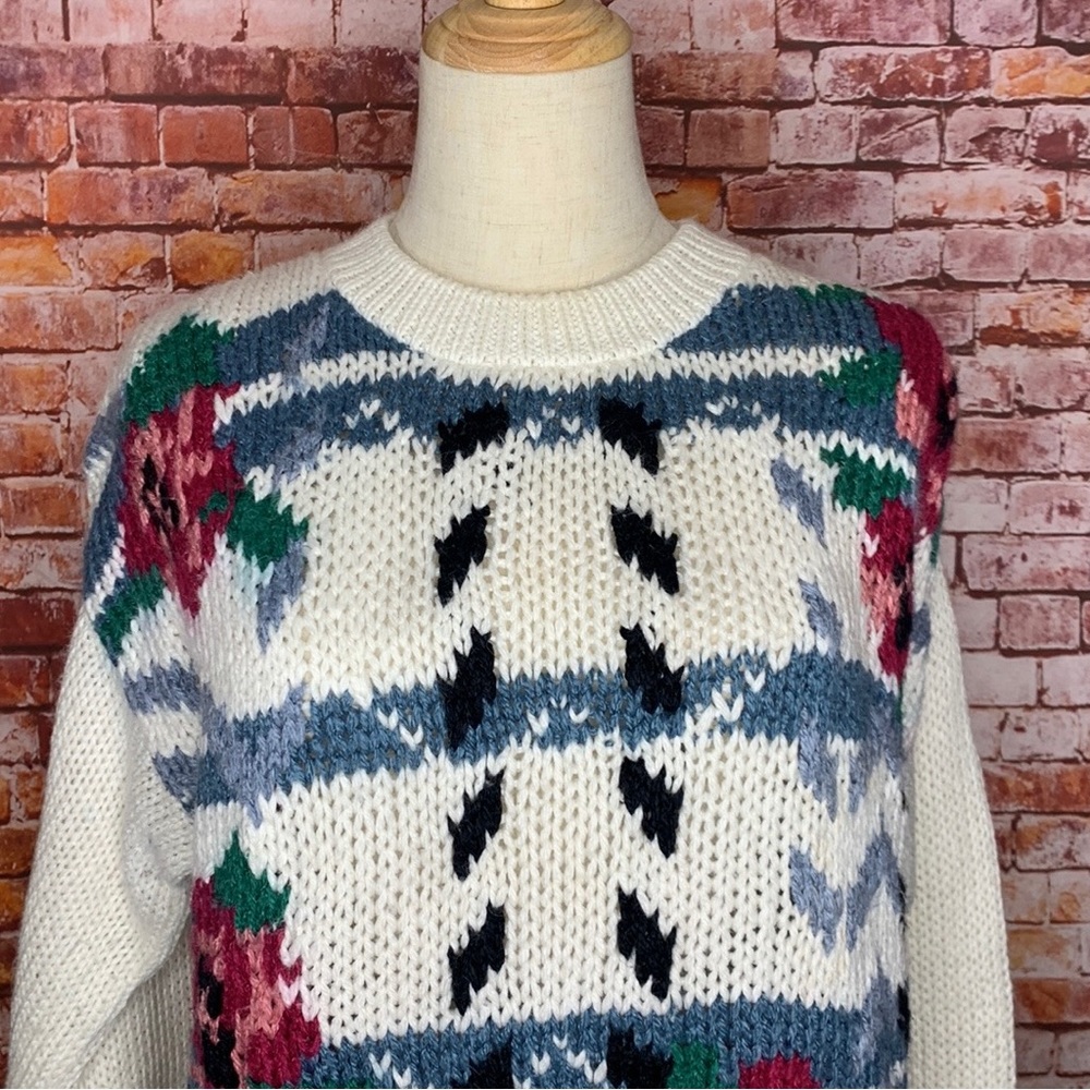 Vintage Y2K Needles & Yarn Chunky Knit Floral Pullover Crewneck Sweater - Picture 3 of 9
